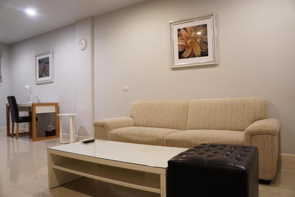 בנגקוק The One Residence Hotel מראה חיצוני תמונה